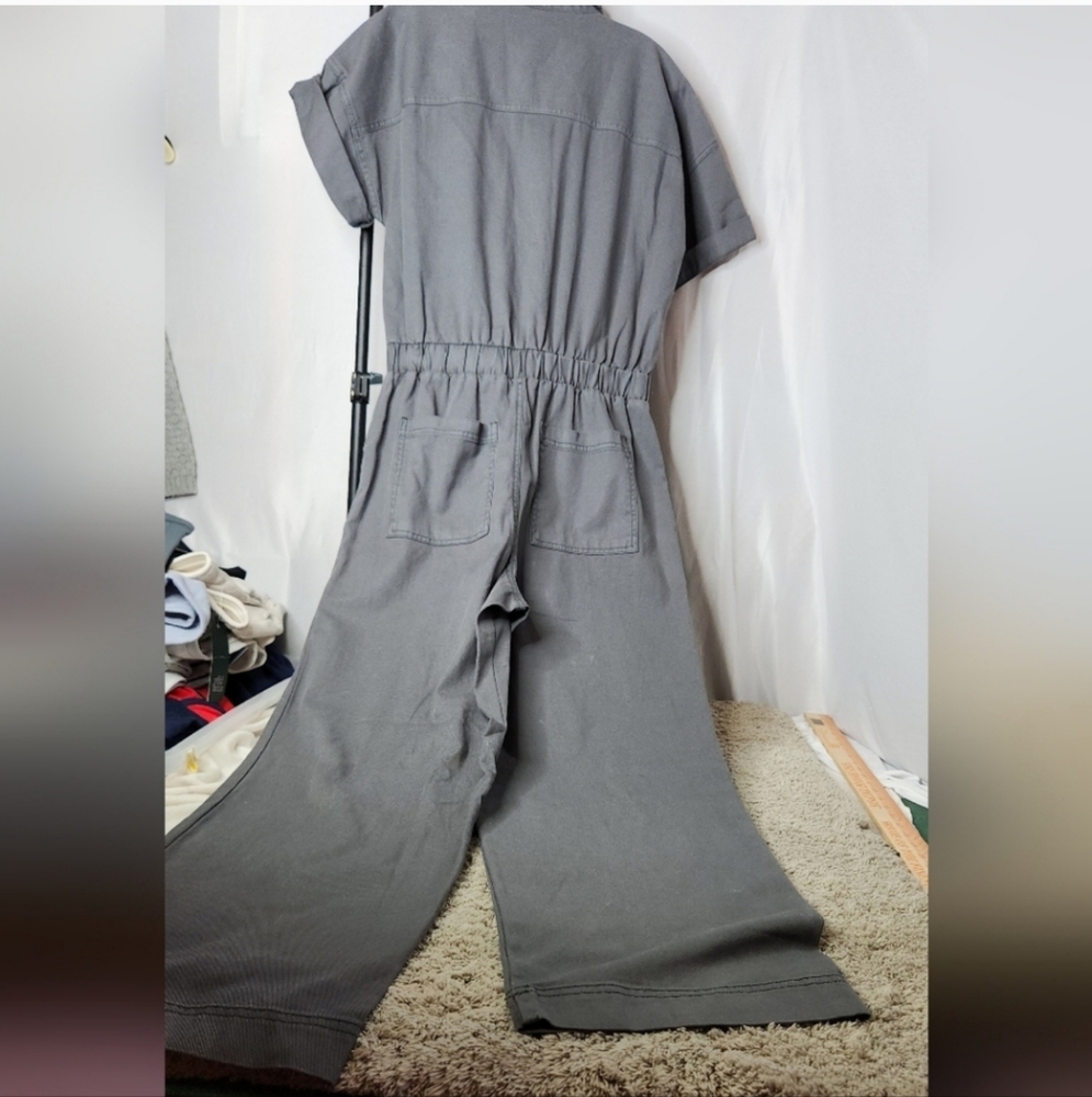 Universal Thread Gray Jumpsuit - Picture 7 of 16